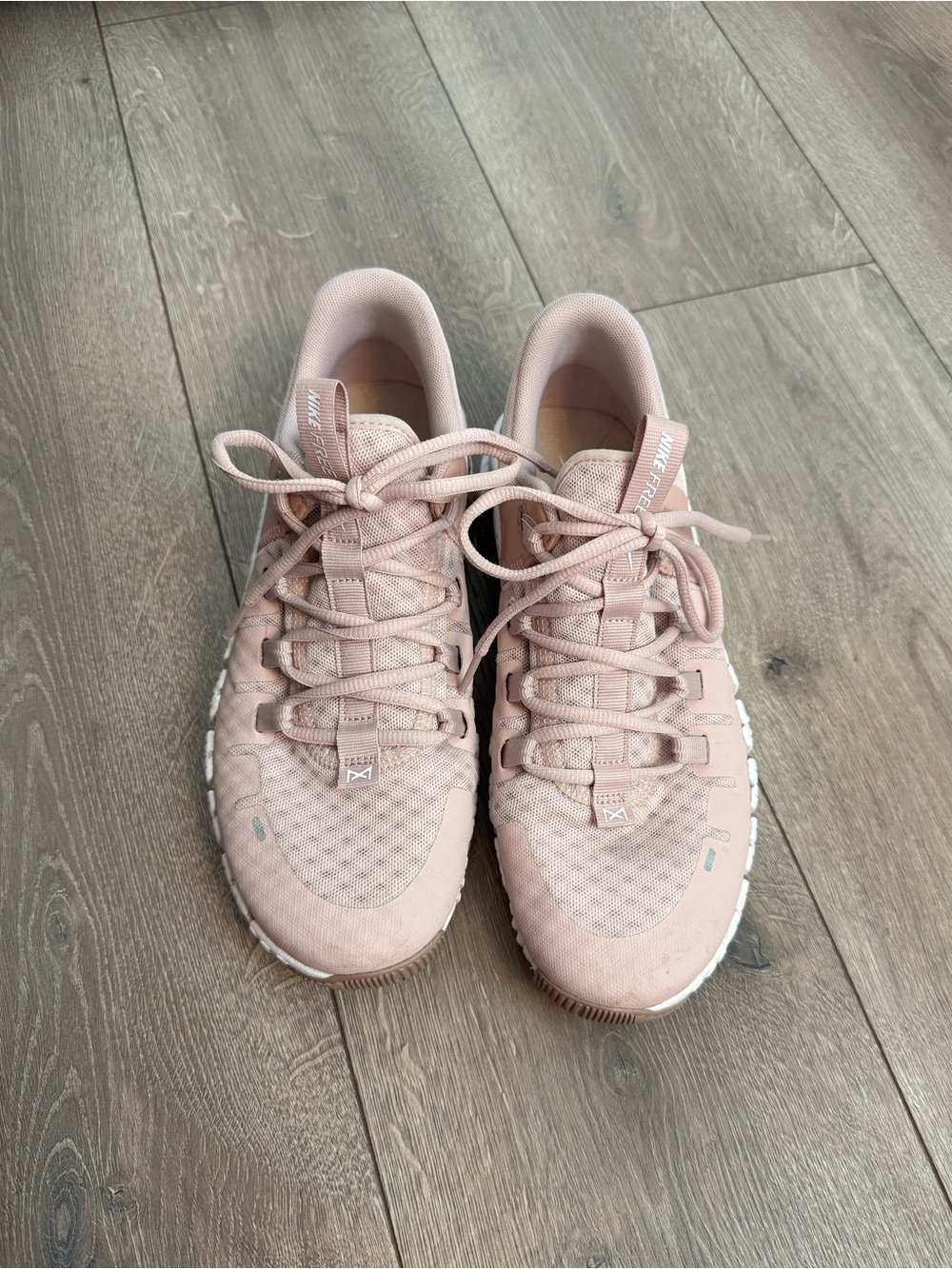 Nike Free Metcon 5 “pink oxford”